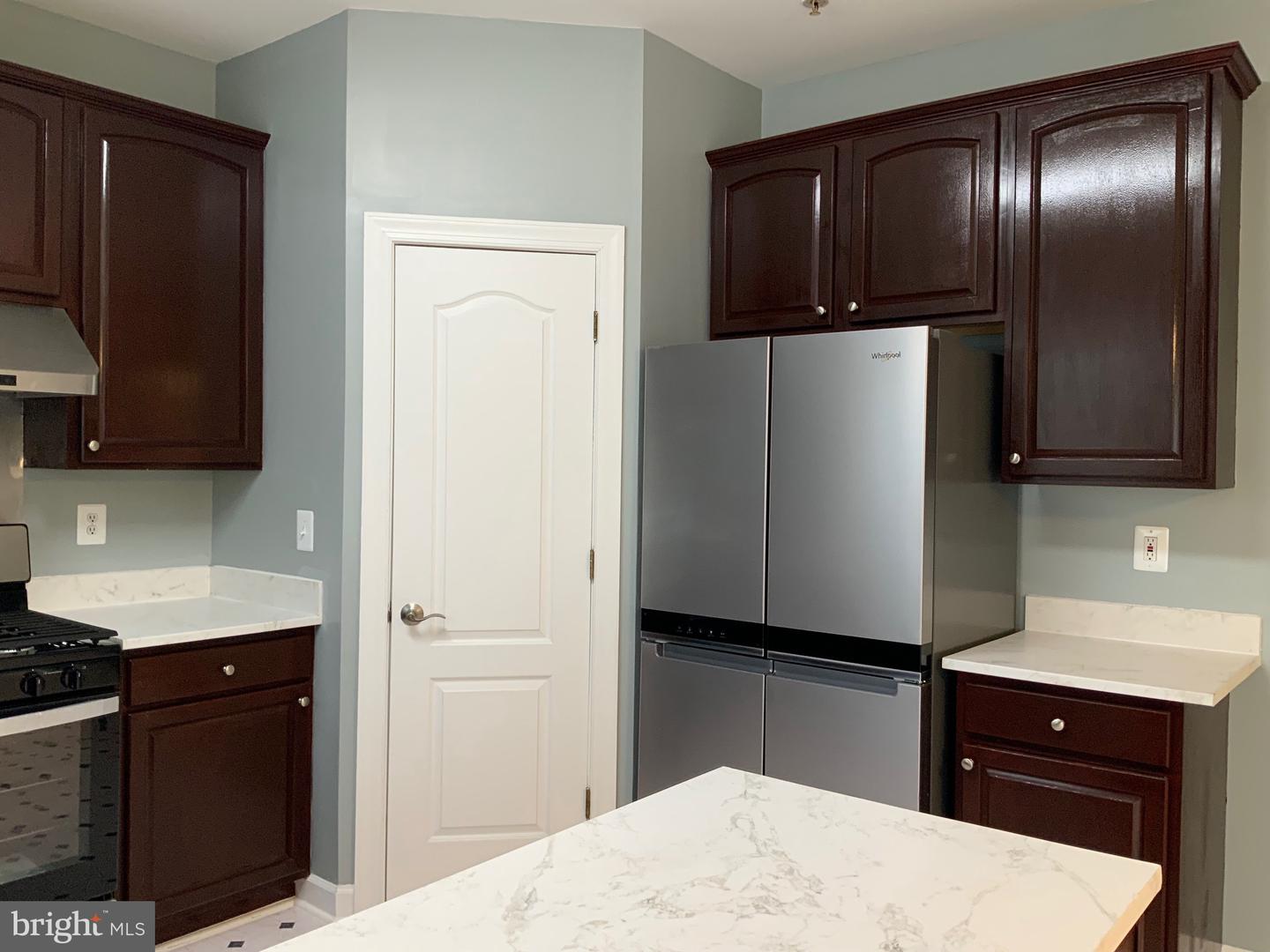 3301 Castle Ridge Cir #36 Property Photo 15