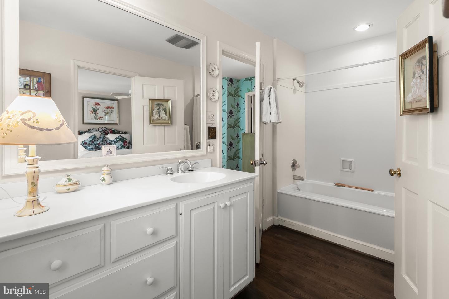 4423 Boxwood Rd Property Photo 22