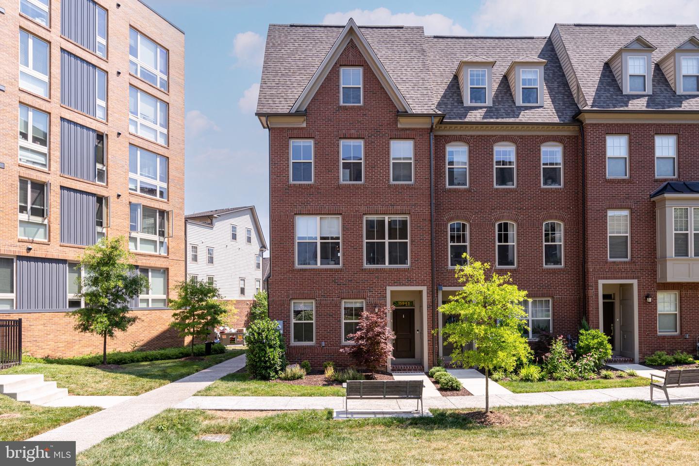 15948 Chieftain Ave Property Photo 2