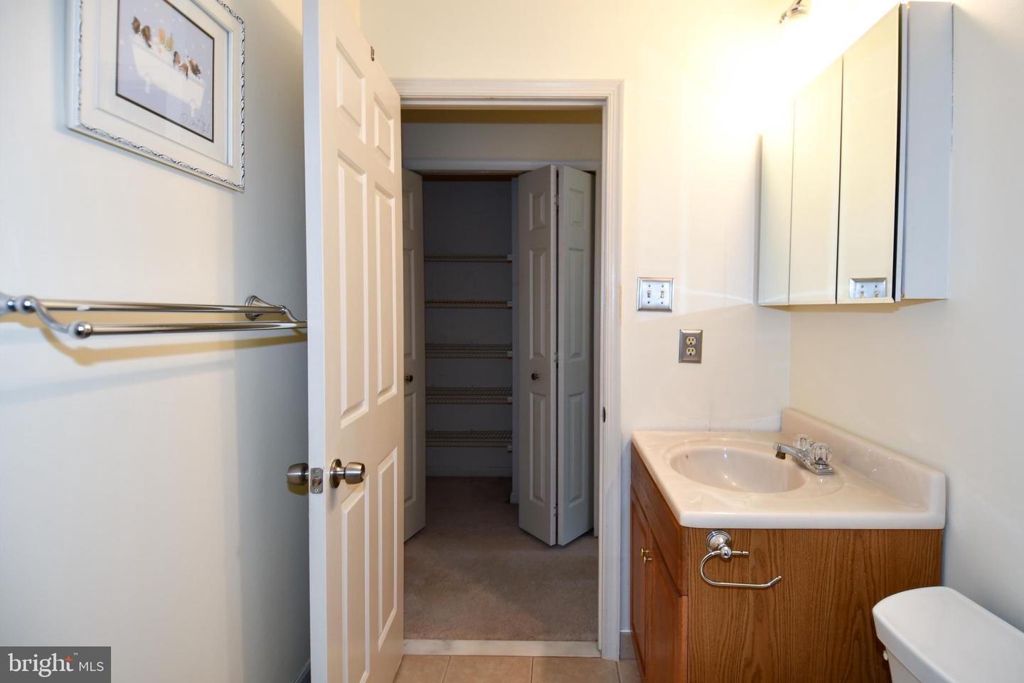 3815 Lansdale Ct #73-11 Property Photo 32