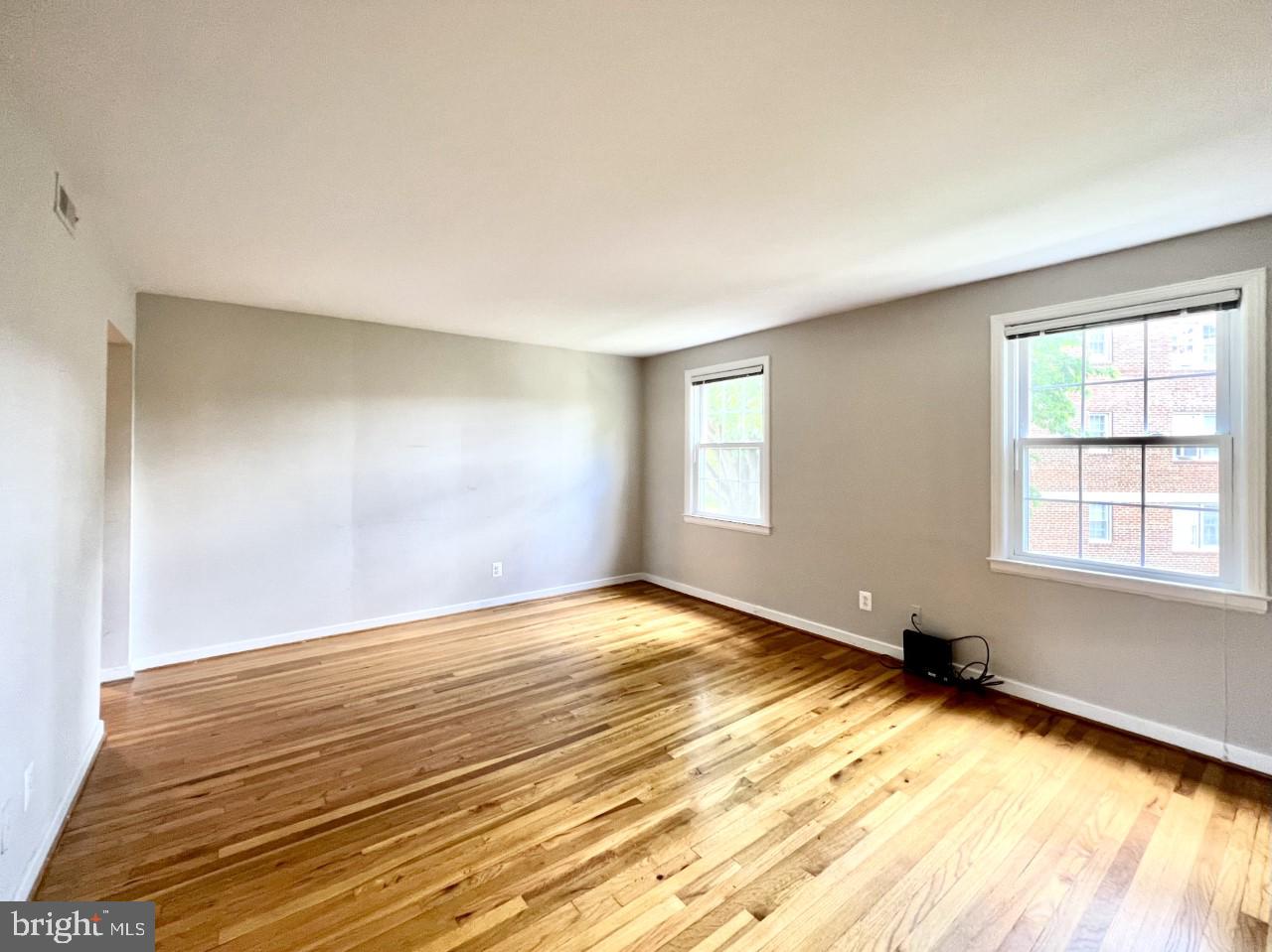 2207 Washington Ave #201 Property Photo 6