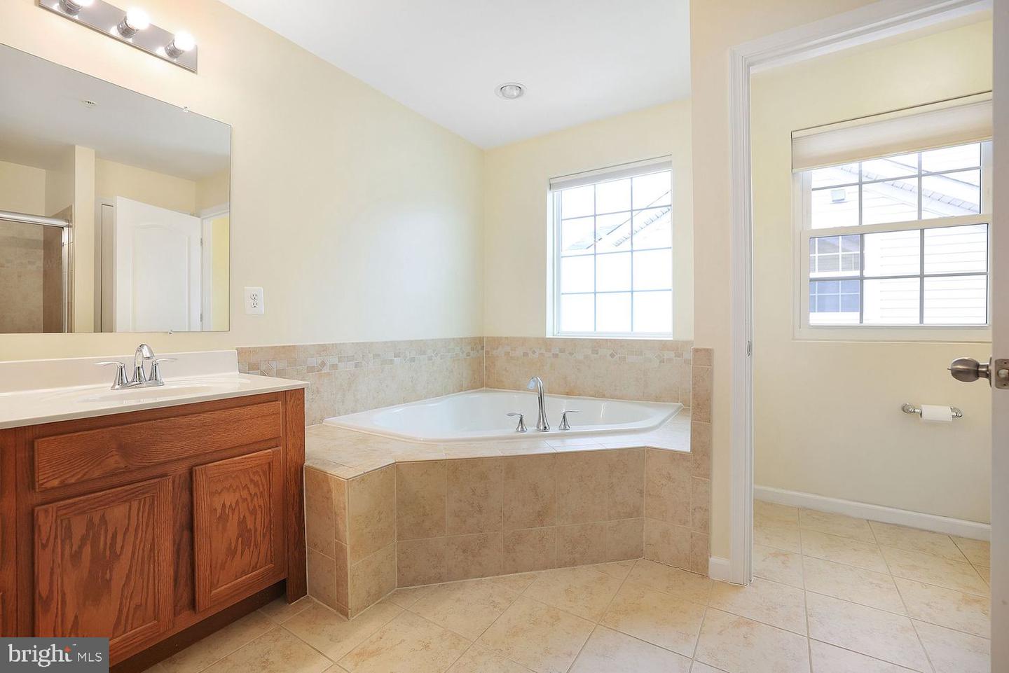 13402 Roberts Tavern Ct #2242 Property Photo 15