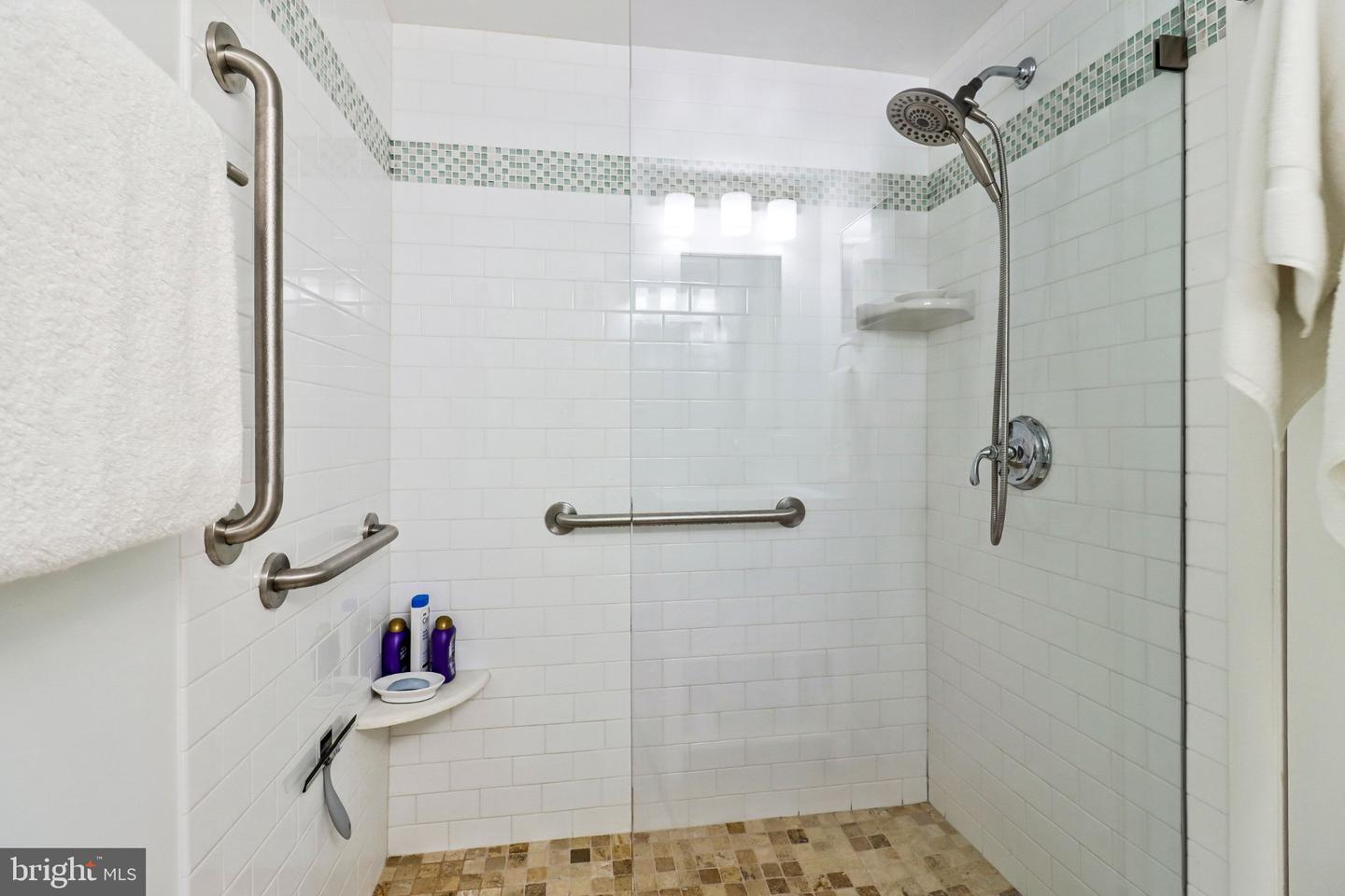 5100 Dorset Ave #414 Property Photo 26