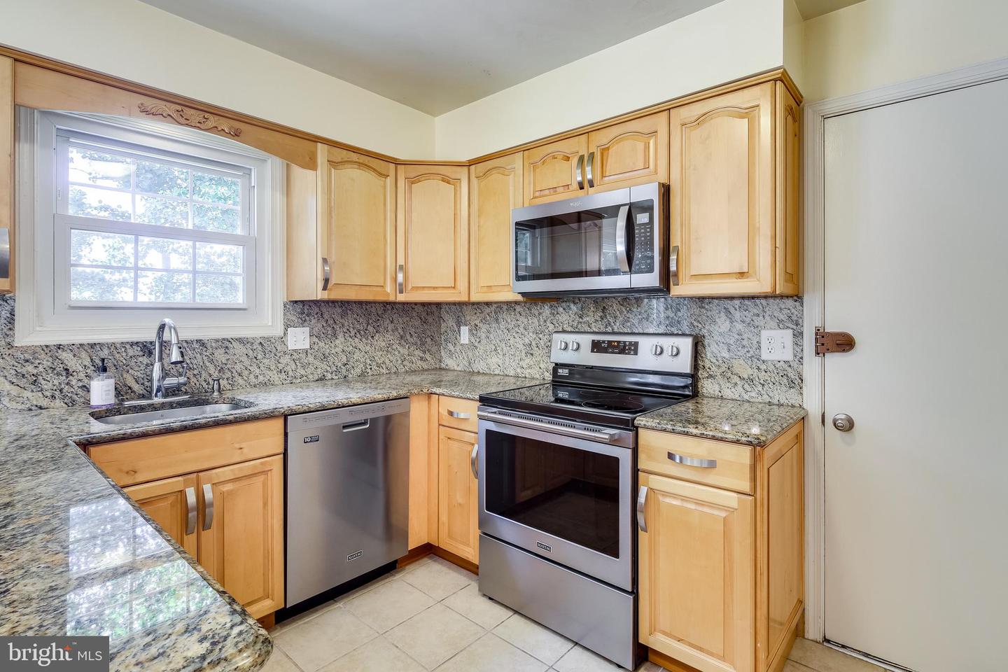 6 Rippling Brook Ct Property Photo 10