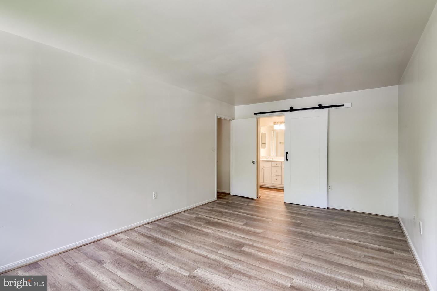 6 Rippling Brook Ct Property Photo 18