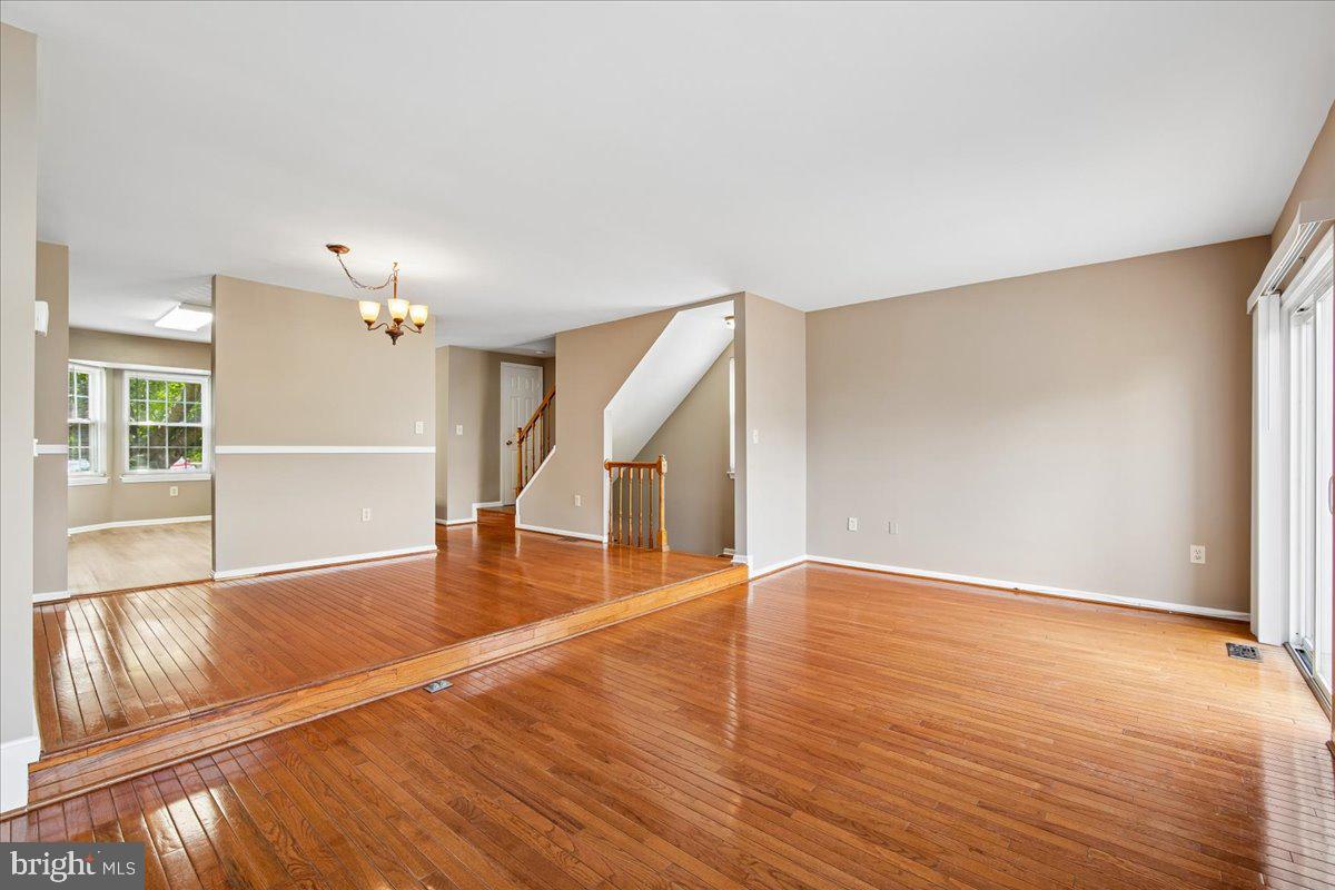 12407 Herrington Manor Dr Property Photo 9