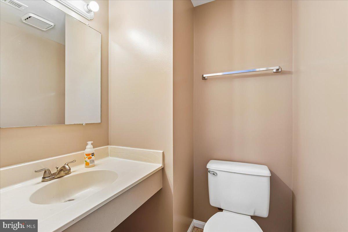 12407 Herrington Manor Dr Property Photo 10