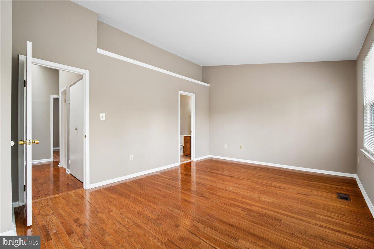 12407 Herrington Manor Dr Property Photo 13