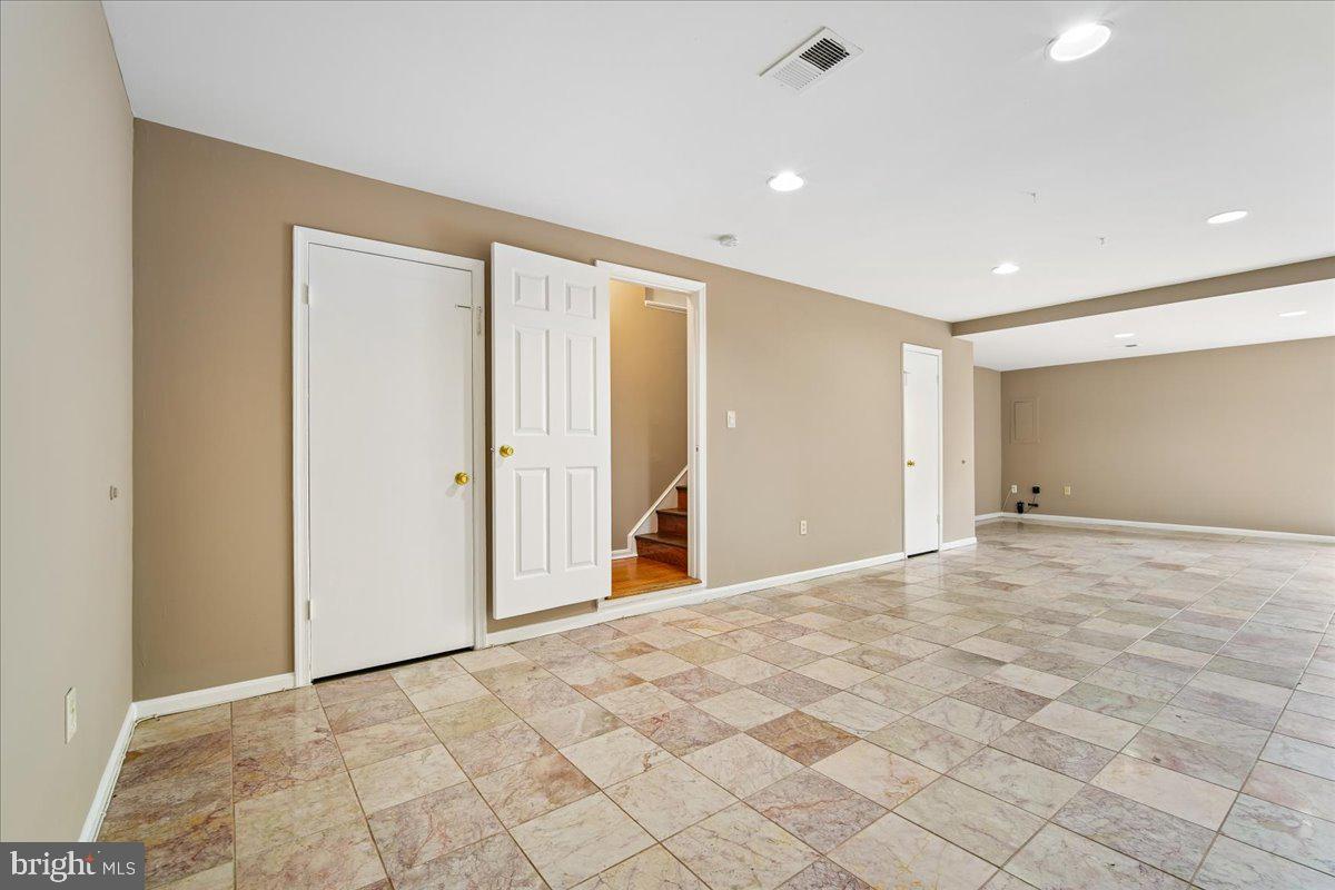 12407 Herrington Manor Dr Property Photo 27
