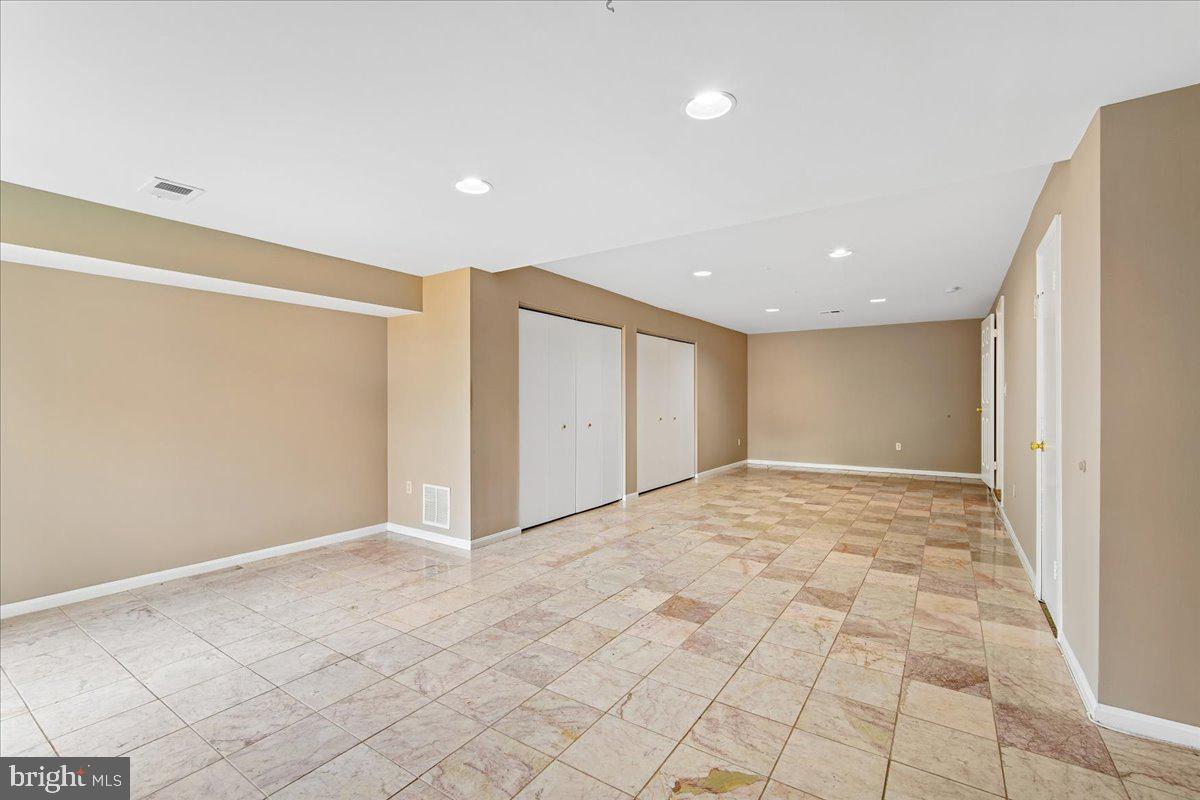 12407 Herrington Manor Dr Property Photo 28