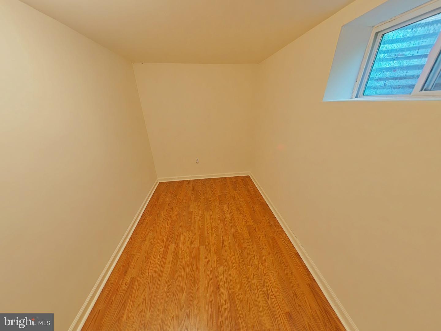 11902 Centerhill St Property Photo 3