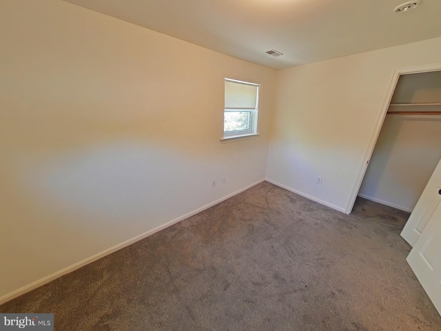 11902 Centerhill St Property Photo 6