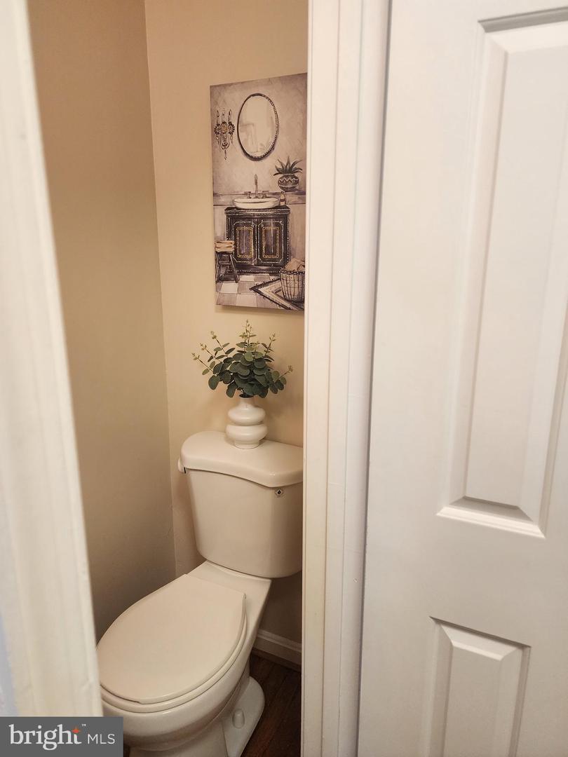 3 Castle Cliff Ct Property Photo 5
