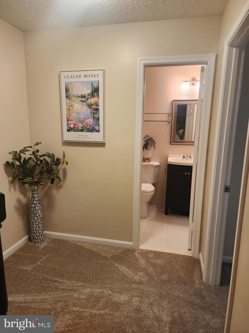 3 Castle Cliff Ct Property Photo 23