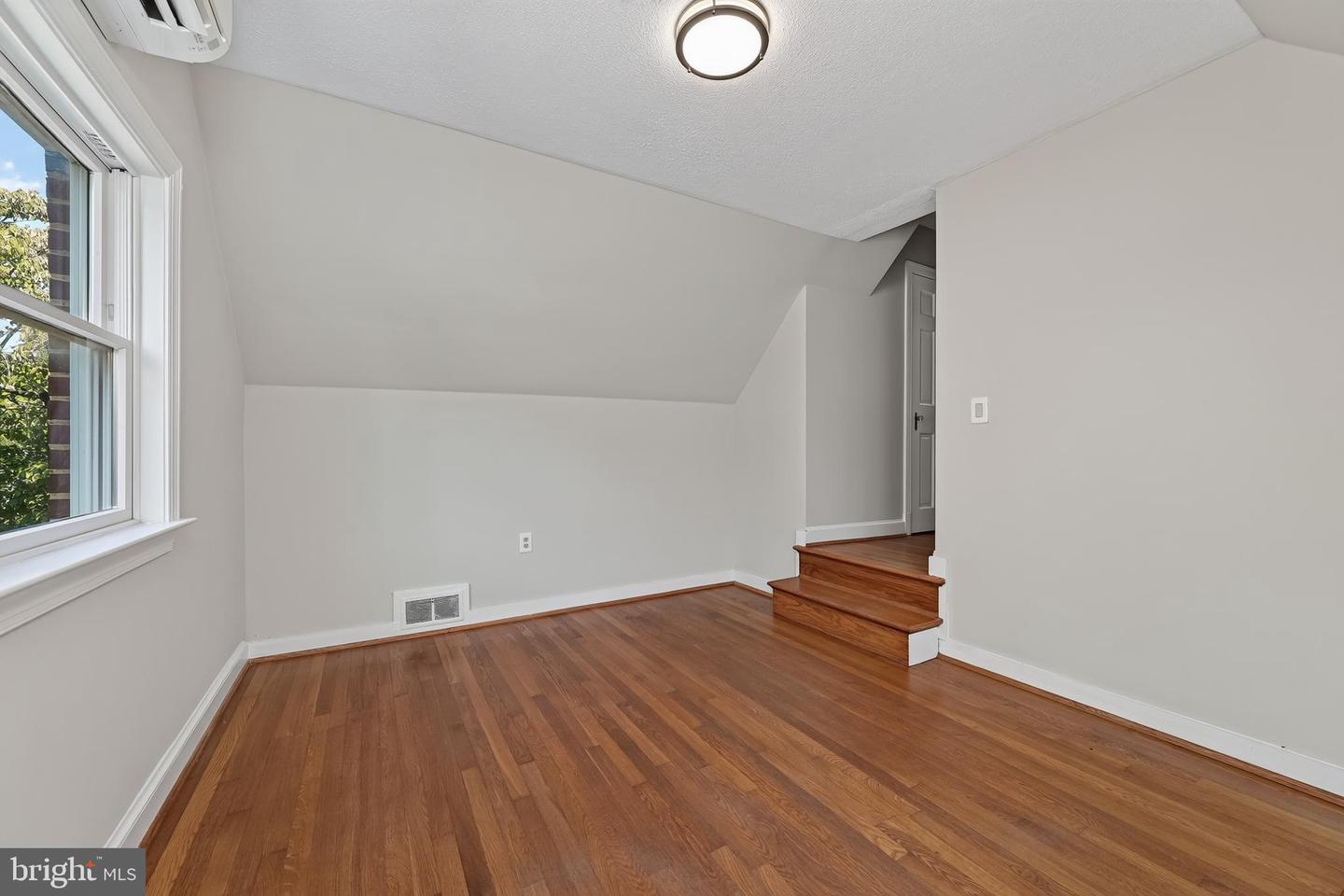 9802 Forest Grove Dr Property Photo 42