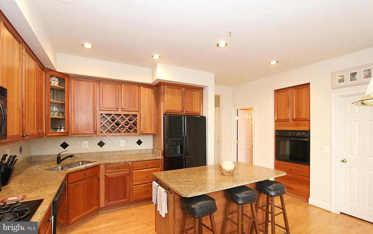 537 Longhorn Cres Property Photo 3