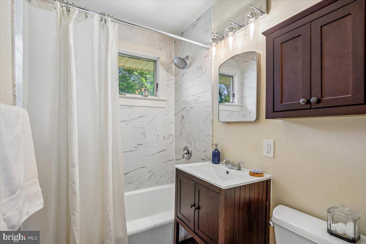905 Robin Rd Property Photo 26