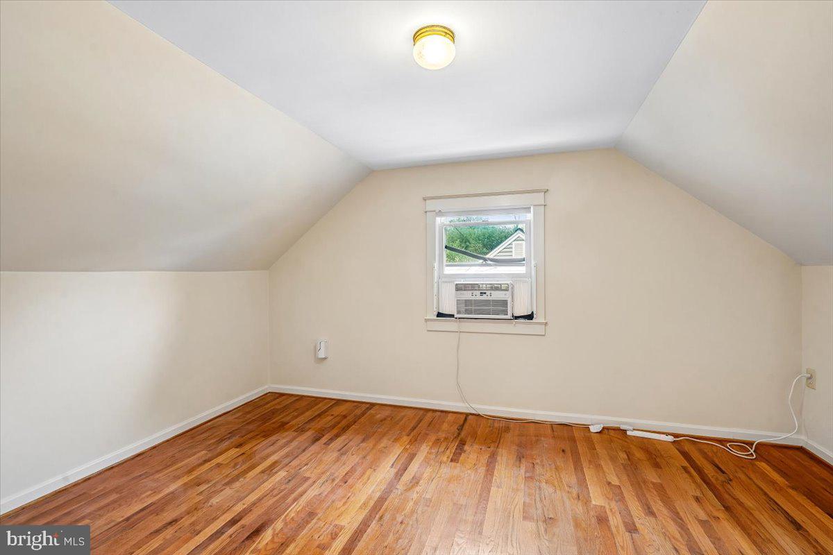 905 Robin Rd Property Photo 27
