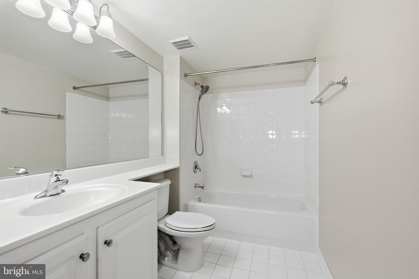 11710 Old Georgetown #227 Property Photo 29