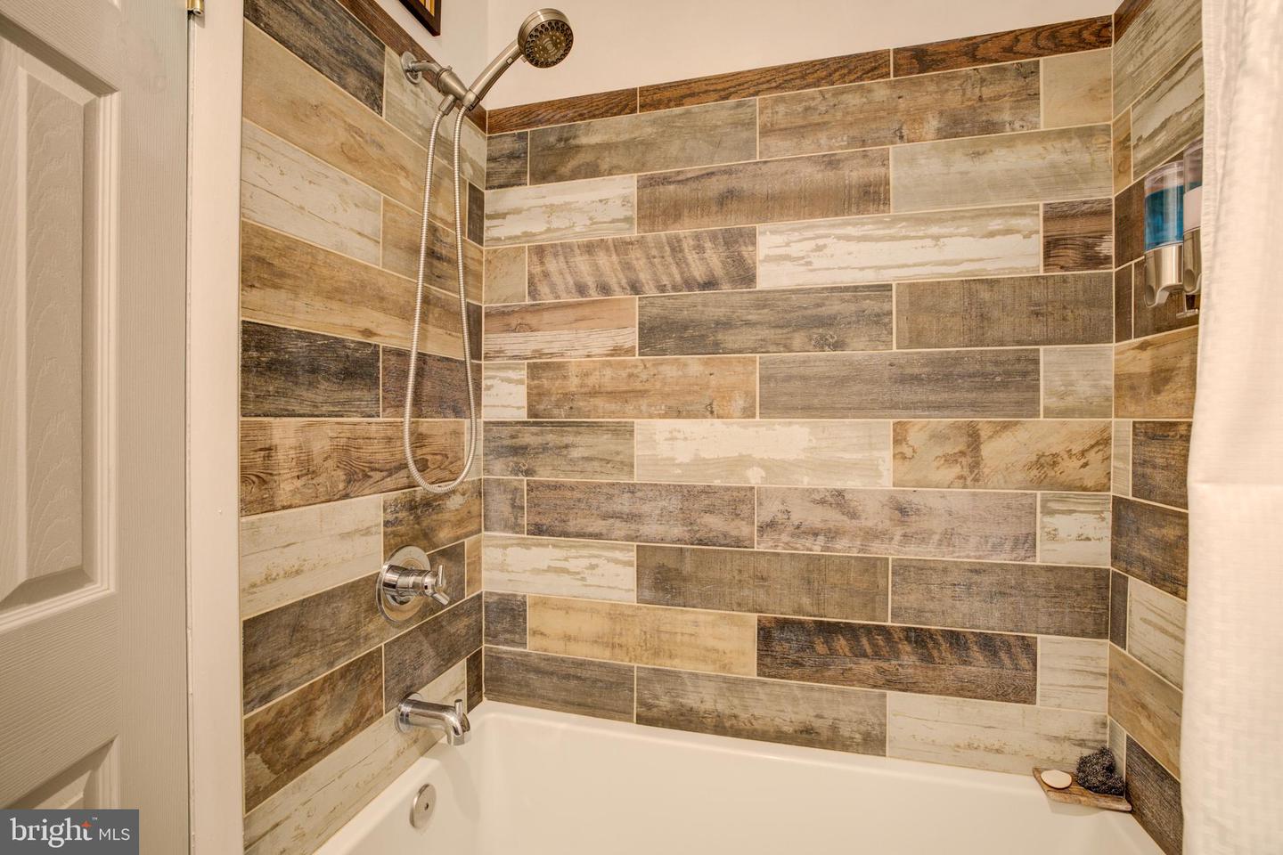 11408 Orleans Way Property Photo 19
