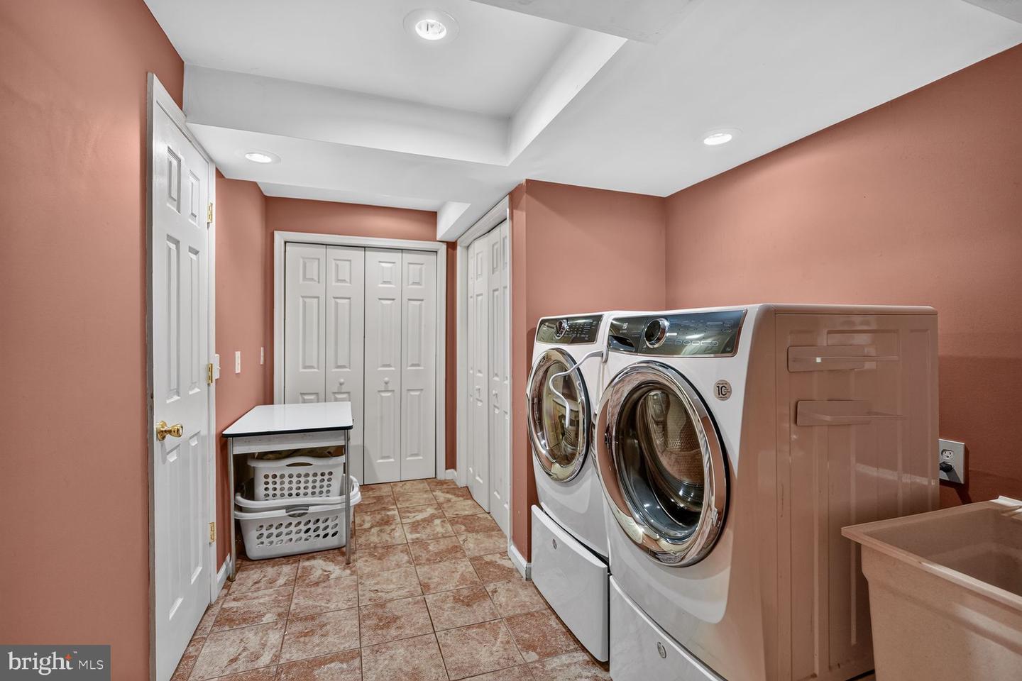 11408 Orleans Way Property Photo 34