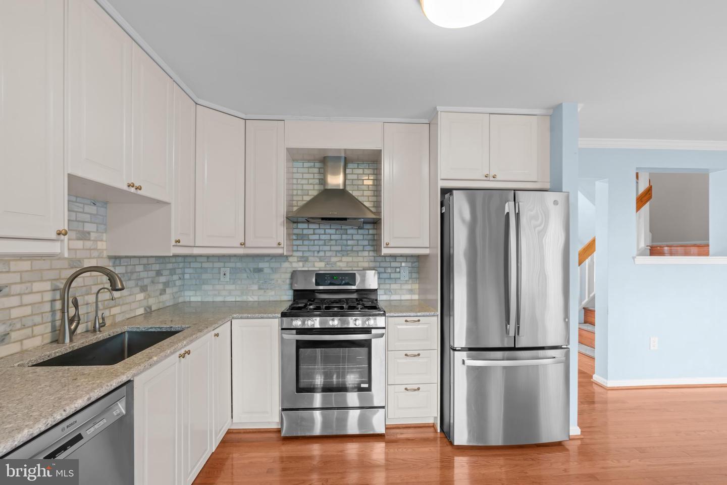 410 Curry Ford Ln Property Photo 12