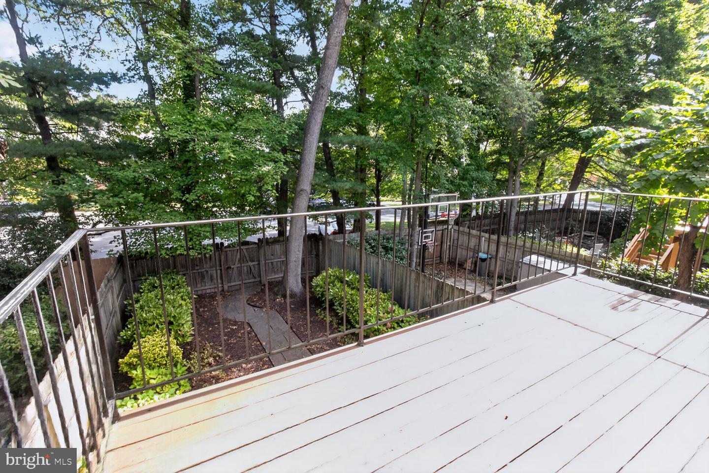7787 Heatherton Ln Property Photo 10