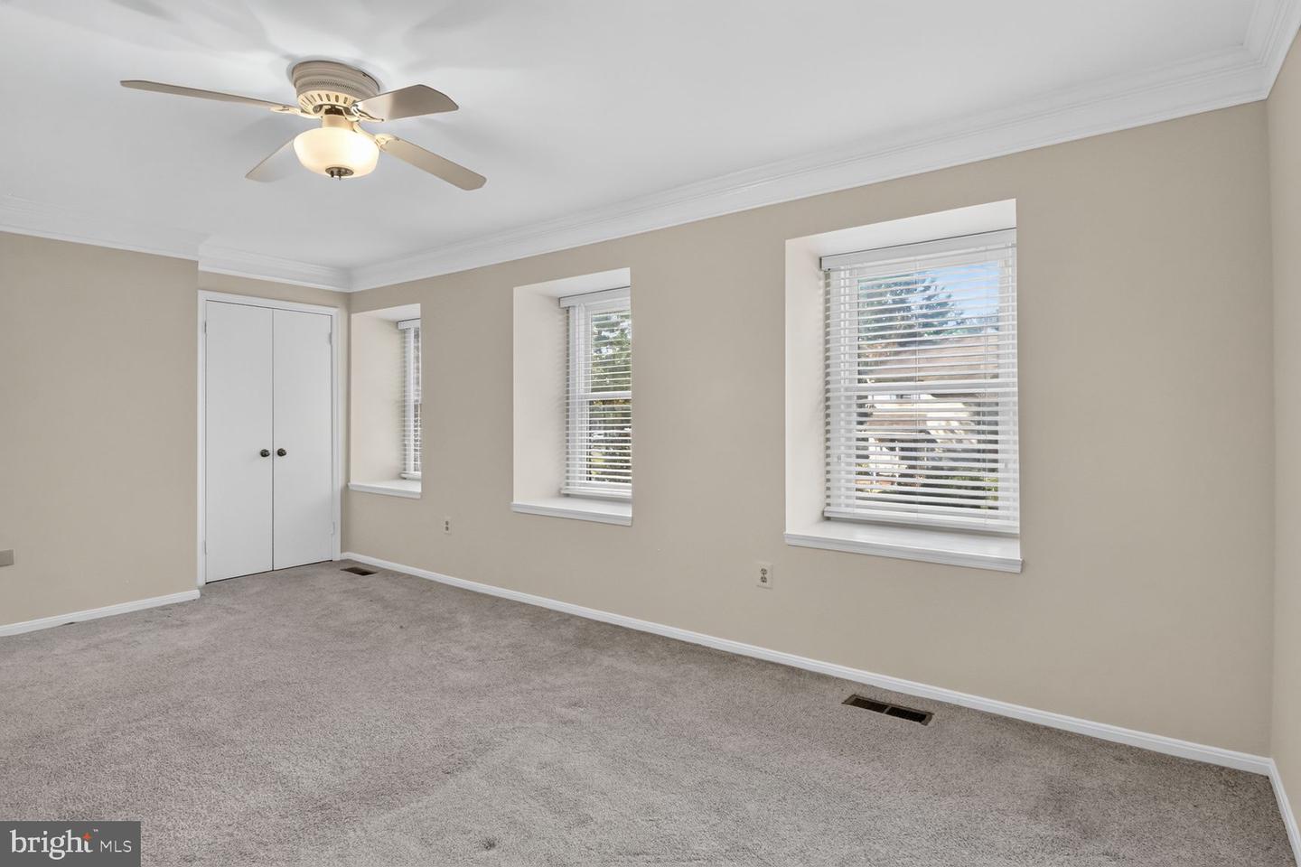 7787 Heatherton Ln Property Photo 13