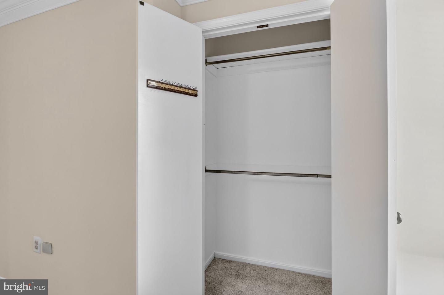 7787 Heatherton Ln Property Photo 15