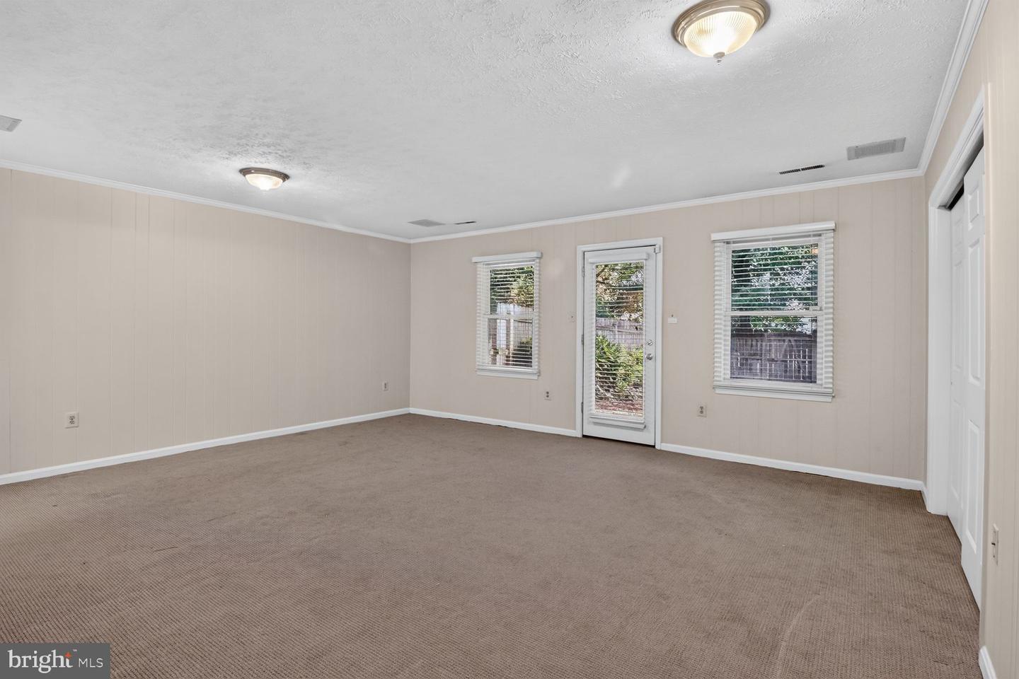 7787 Heatherton Ln Property Photo 26