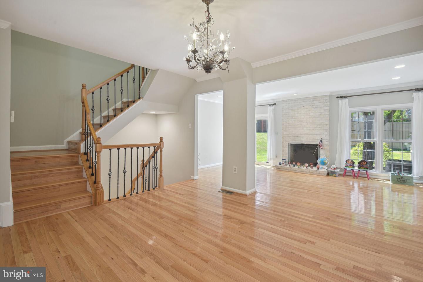 6412 Needle Leaf Dr Property Photo 1