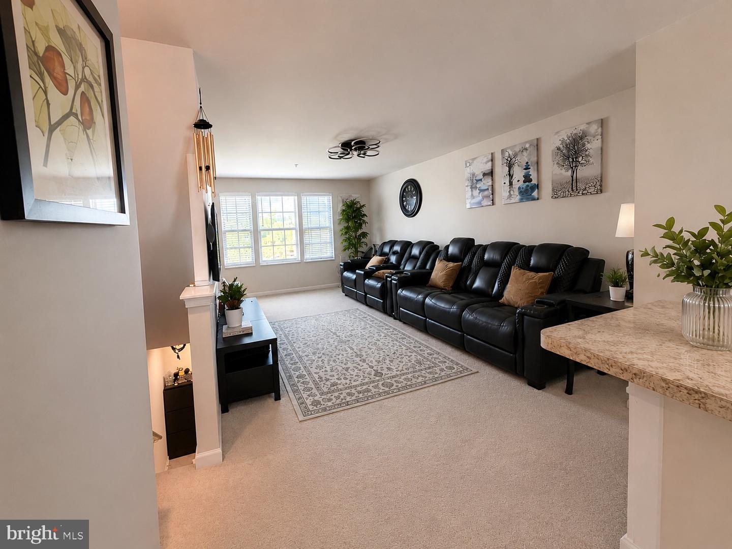 9827 Posterity Ln Property Photo 3
