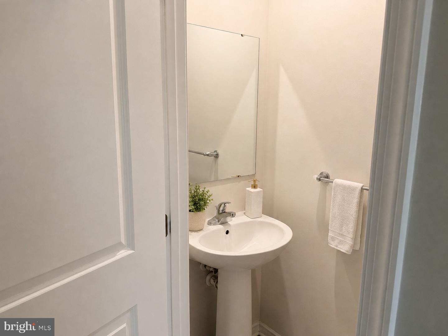 9827 Posterity Ln Property Photo 7