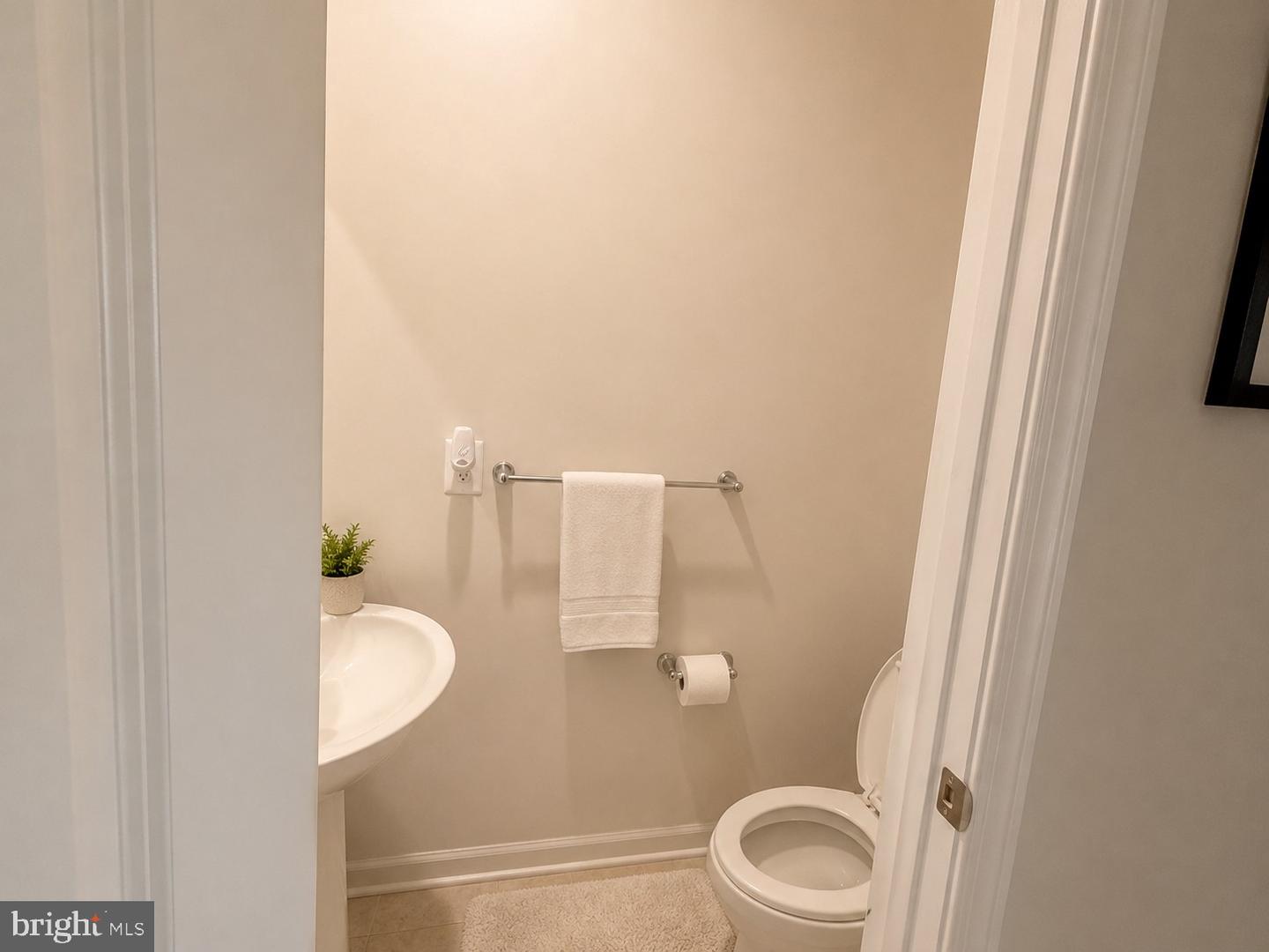 9827 Posterity Ln Property Photo 8