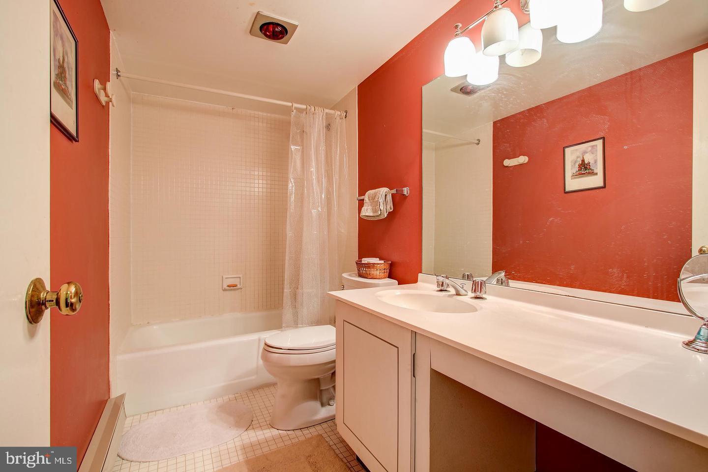 4620 N Park Ave #604e Property Photo 17