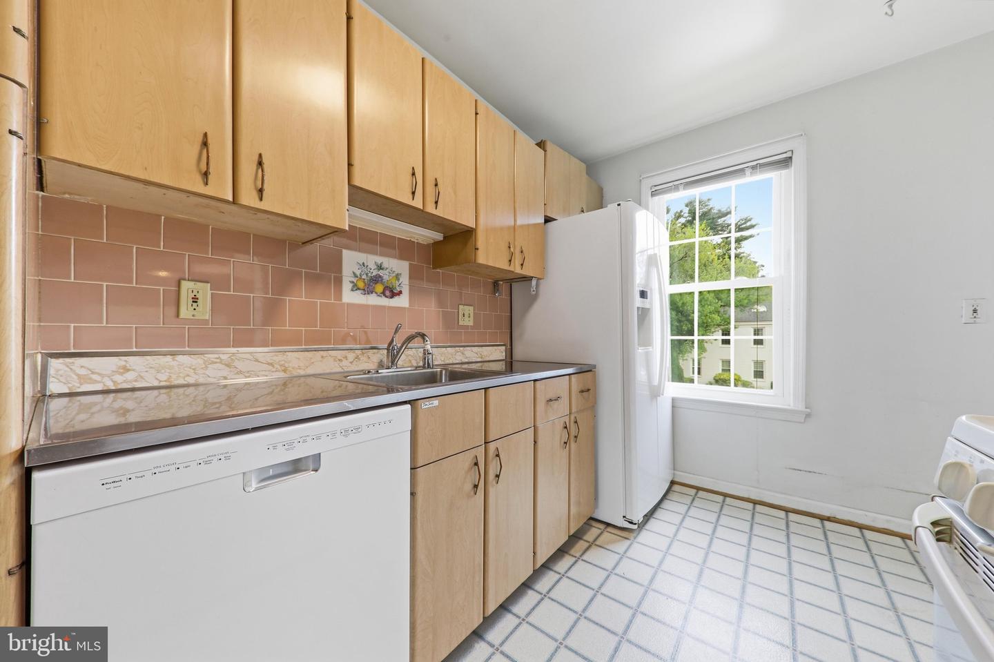 649 Azalea Dr #3 Property Photo 10
