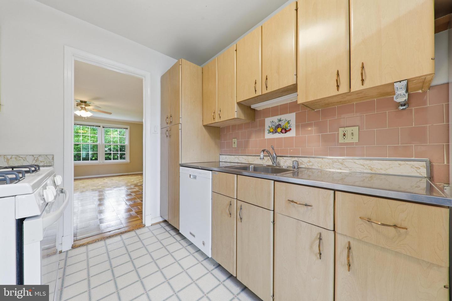 649 Azalea Dr #3 Property Photo 12