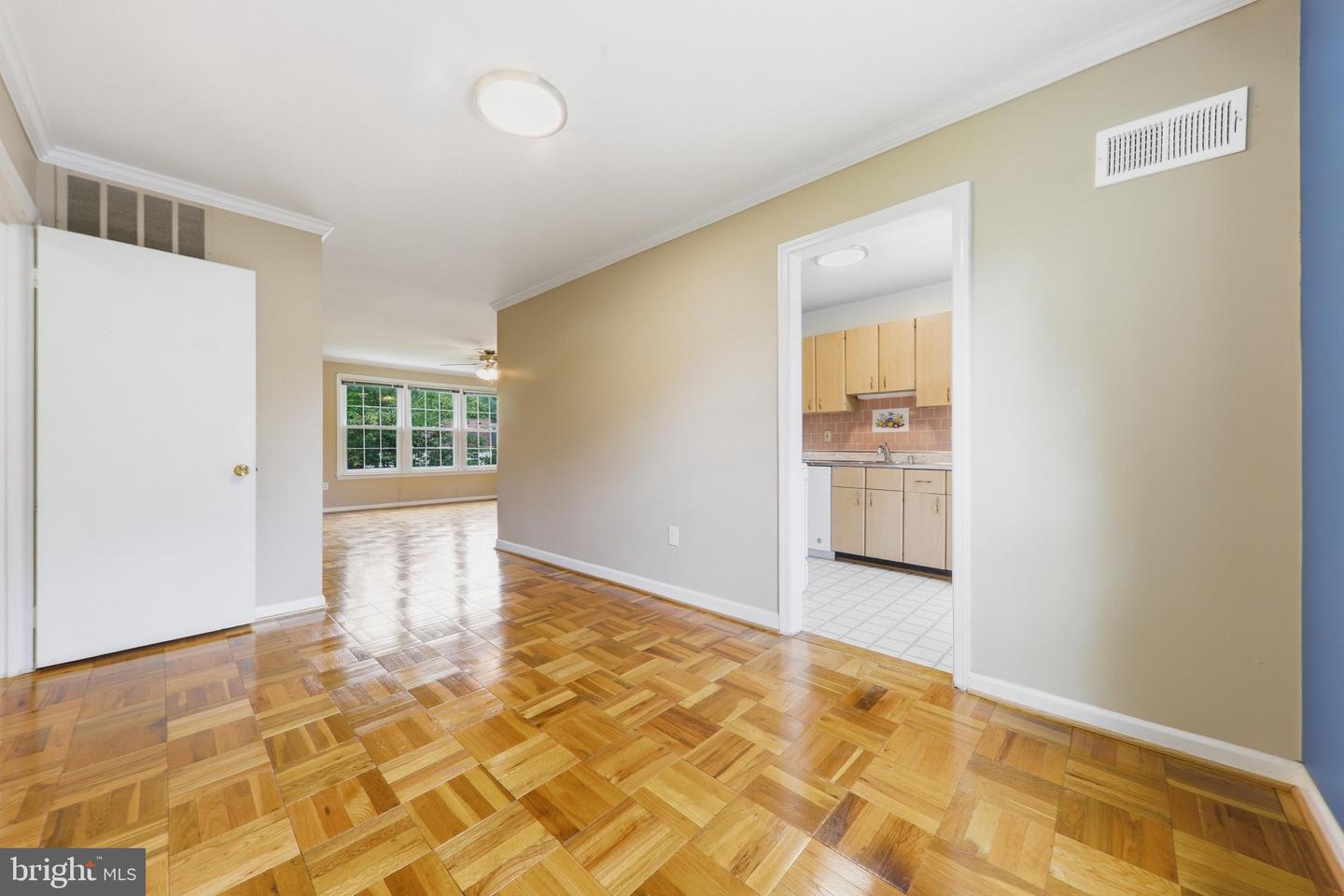 649 Azalea Dr #3 Property Photo 16