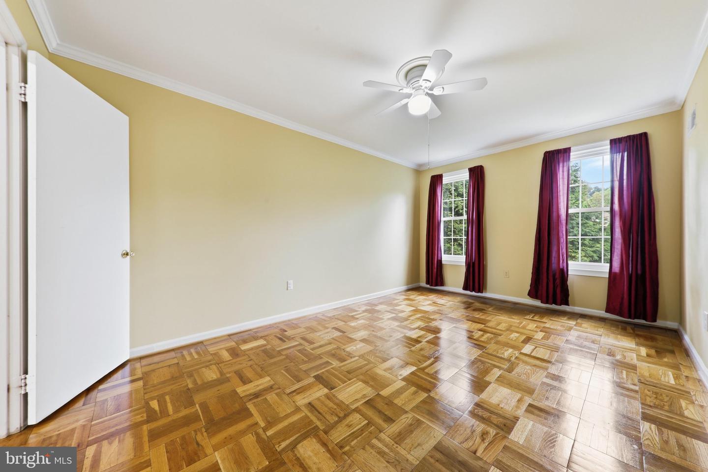 649 Azalea Dr #3 Property Photo 18