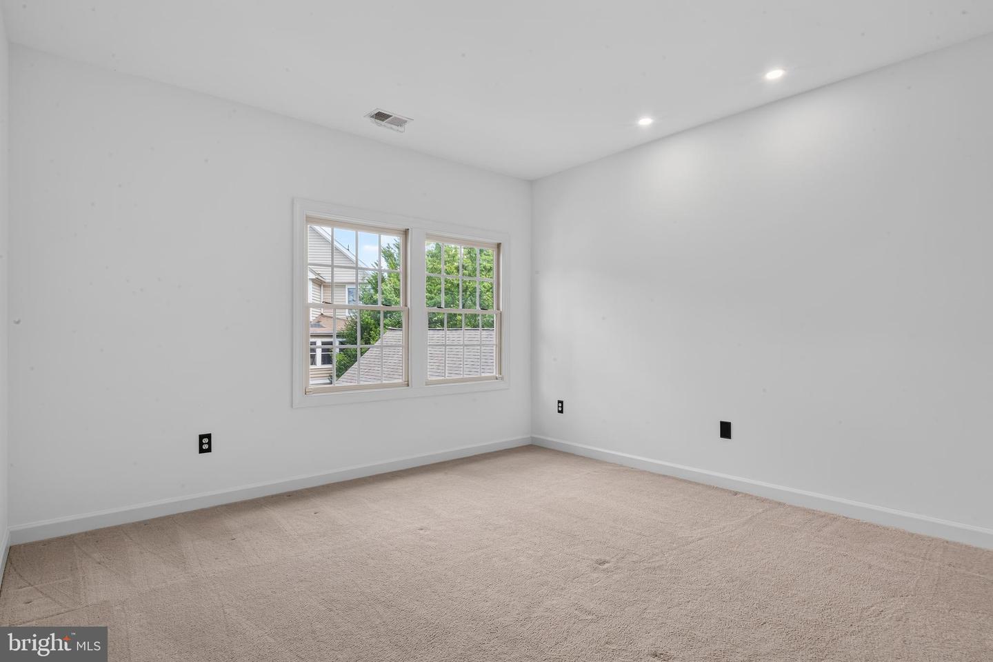 617 Bright Meadow Dr Property Photo 52
