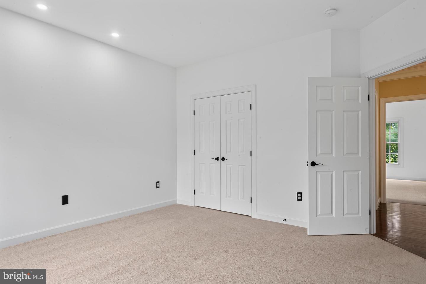 617 Bright Meadow Dr Property Photo 53