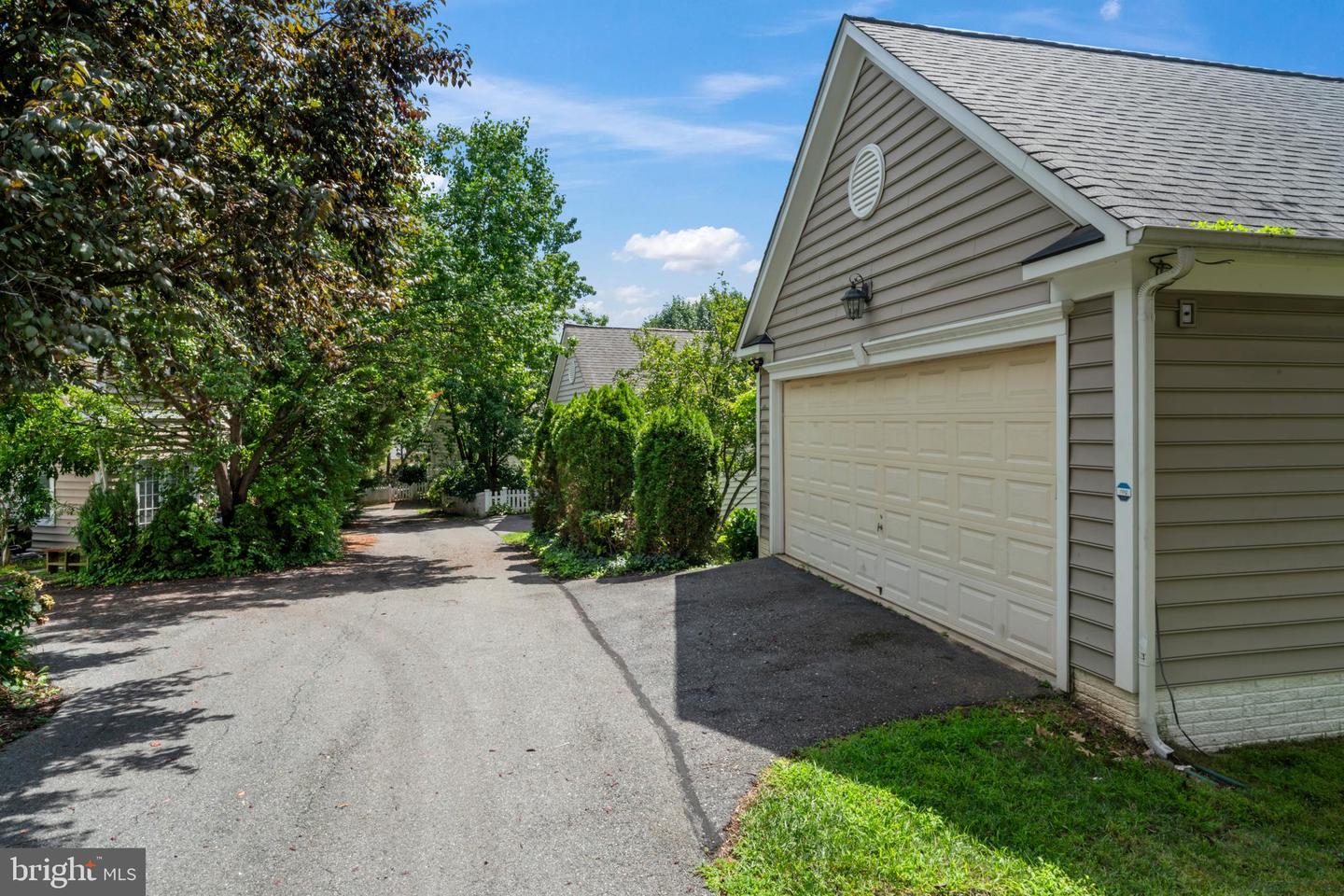 617 Bright Meadow Dr Property Photo 88