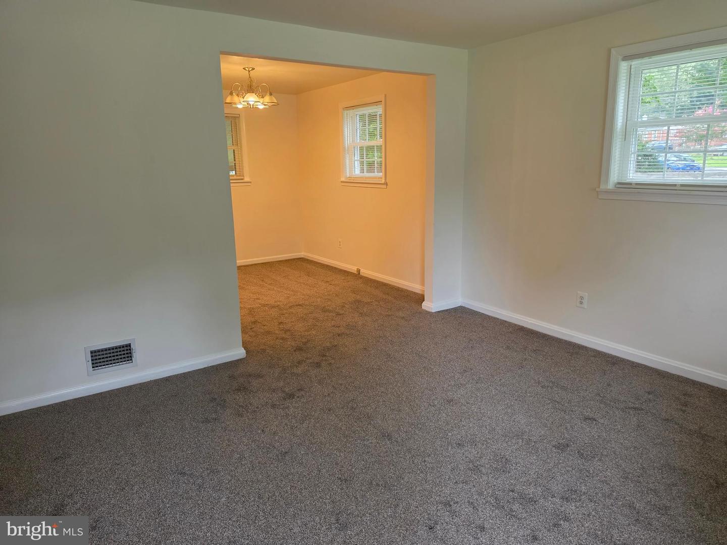 4700 Red Fox Rd Property Photo 2