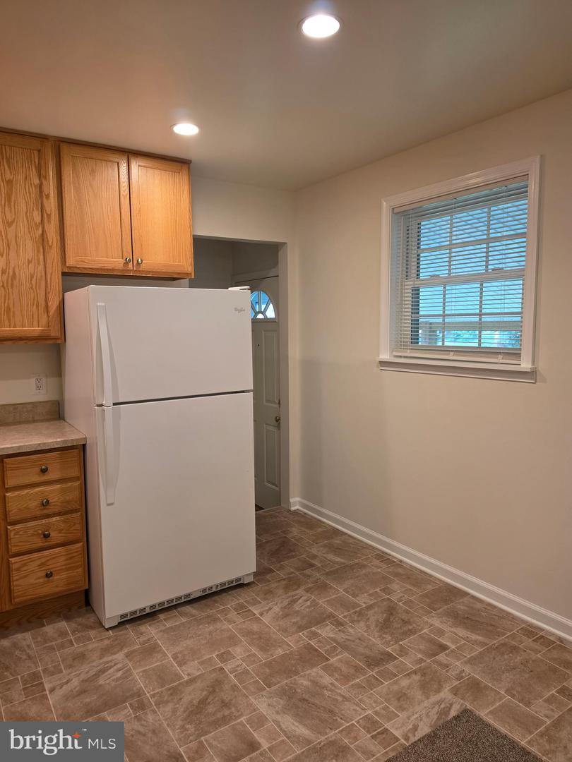 4700 Red Fox Rd Property Photo 6