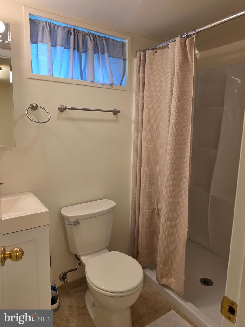 4700 Red Fox Rd Property Photo 17