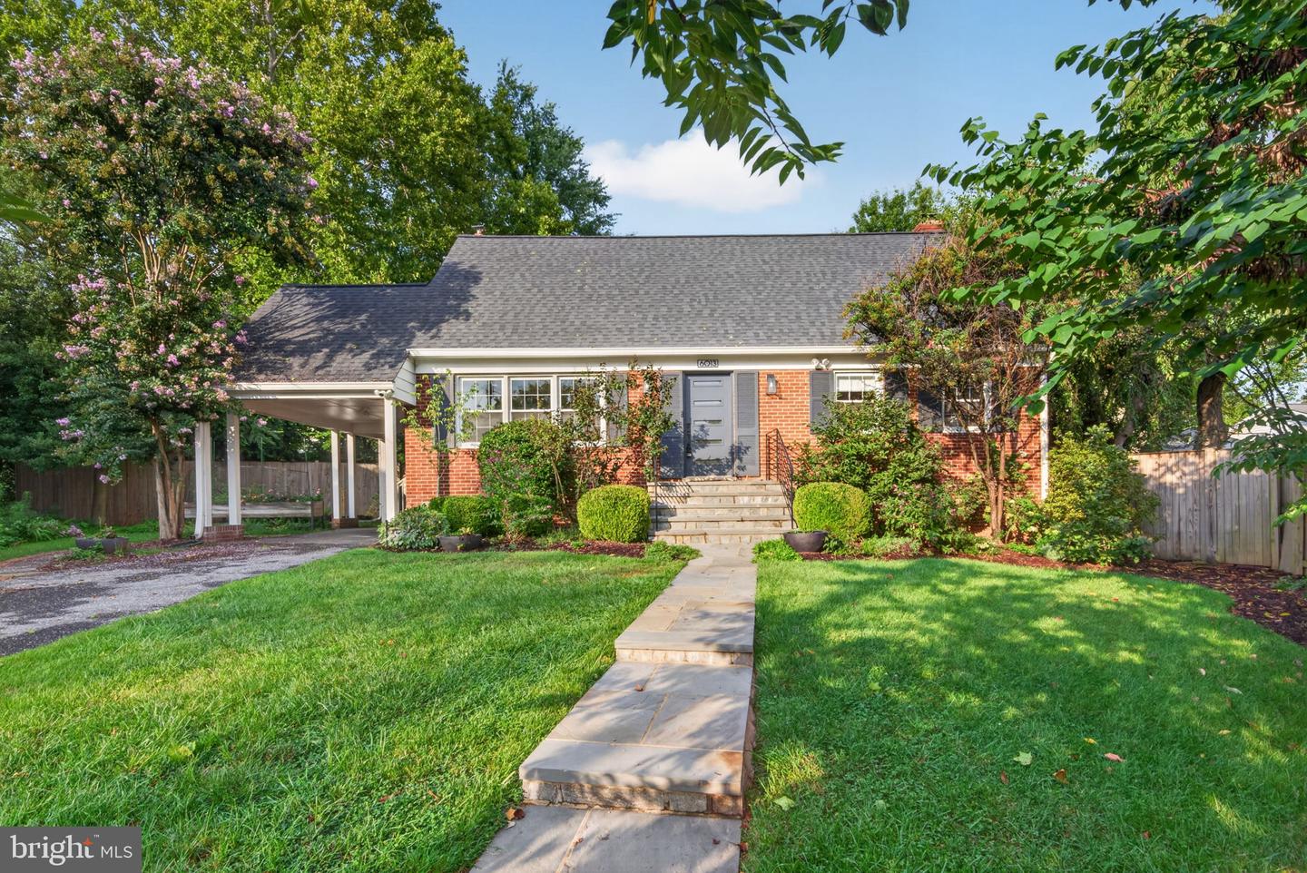 6013 Kingsford Ct Property Photo 1