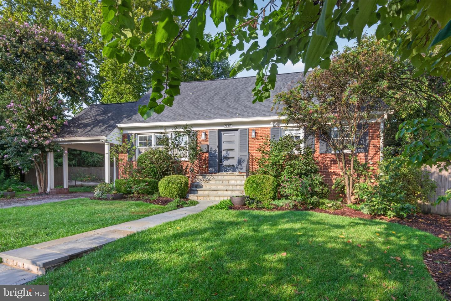 6013 KINGSFORD CT Property Photo 1
