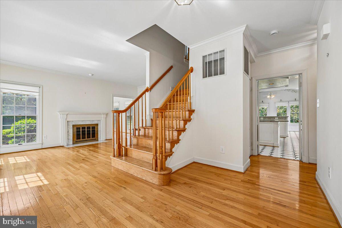 7341 Cliff Pine Dr Property Photo 5