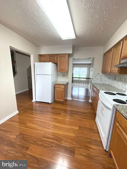 806 Flagler Dr Property Photo 3