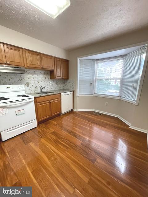 806 Flagler Dr Property Photo 4